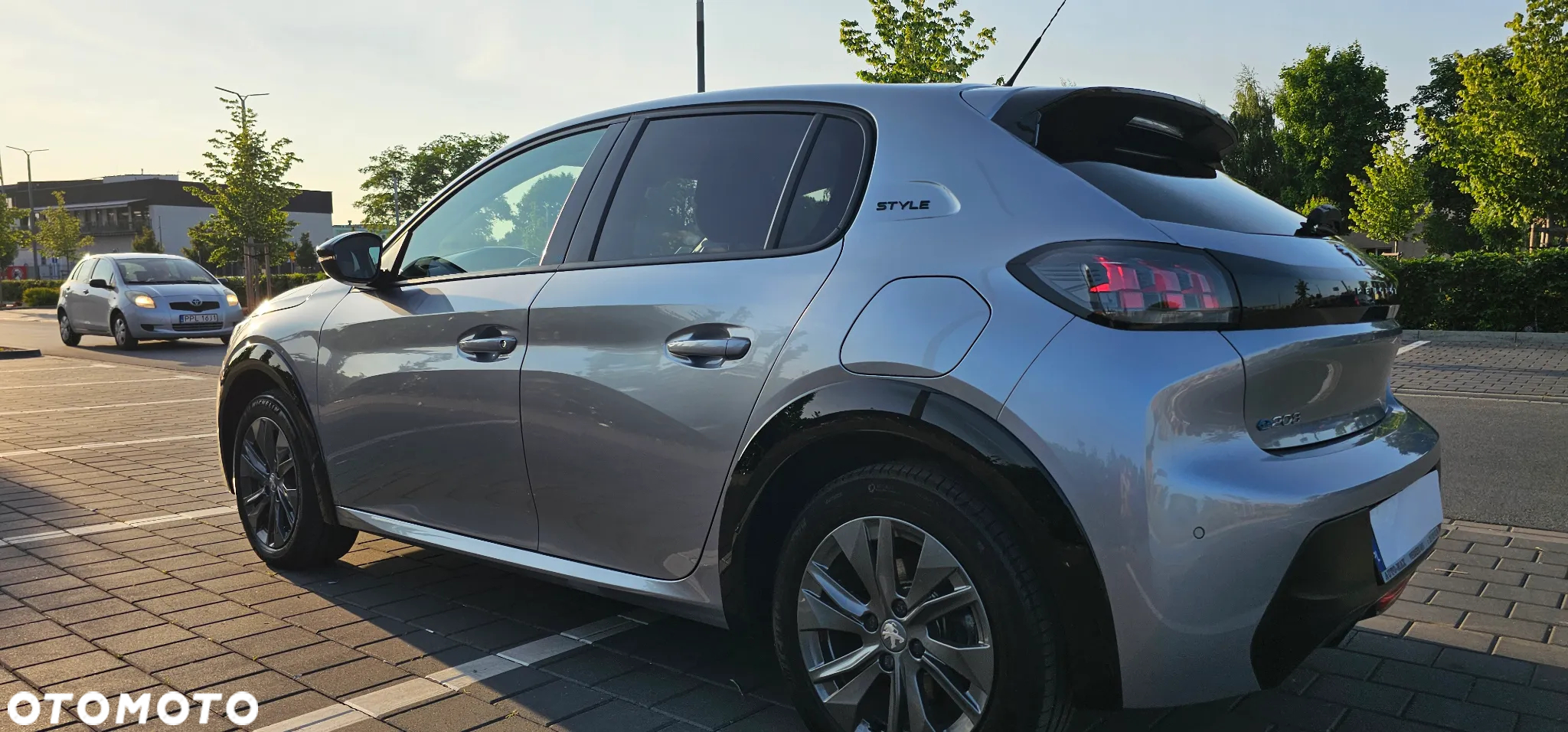 Peugeot 208 Elektromotor 136 E-Style - 35