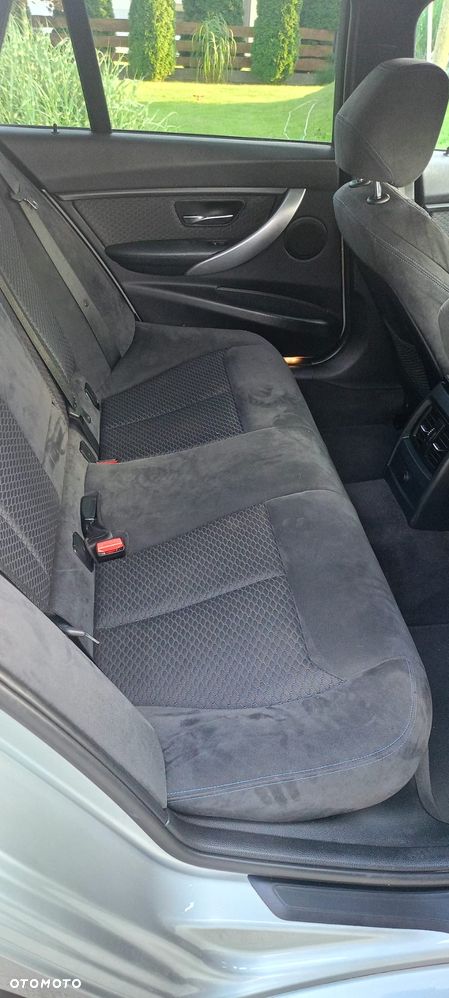 BMW Seria 3 320d Efficient Dynamics Sport Line - 4