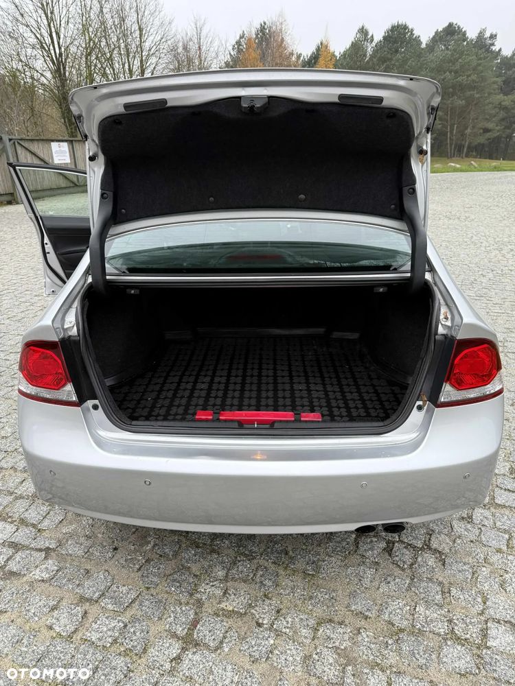 Honda Civic 1.8 Comfort - 11