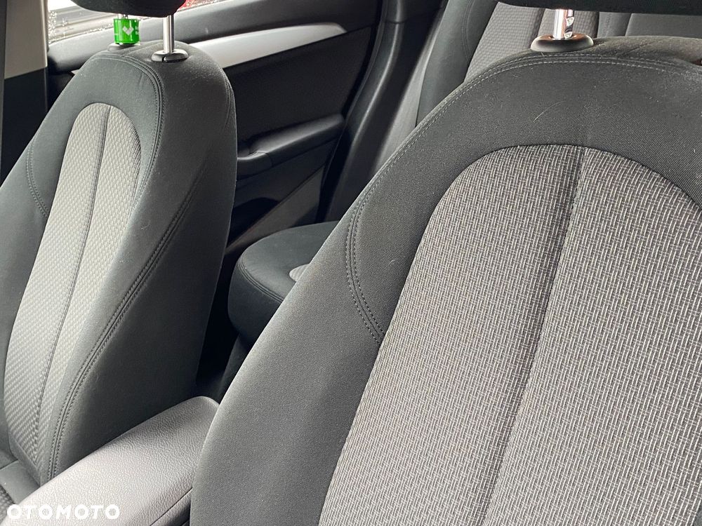 BMW X1 xDrive25e Business Edition - 20