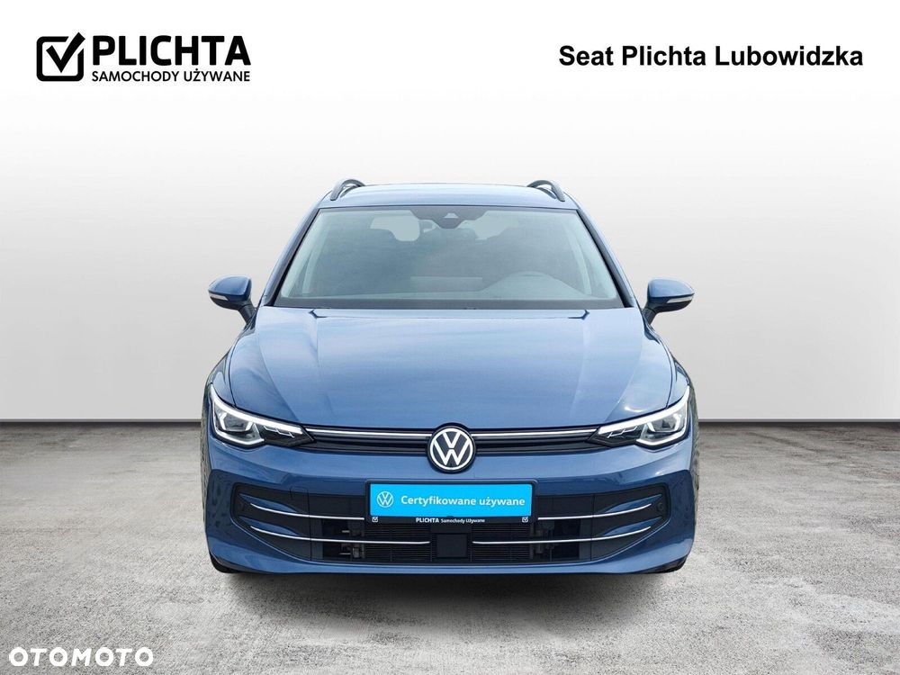 Volkswagen Golf - 8