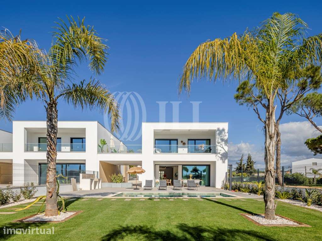Oliveiras Residence - Grande imagem: 1/42