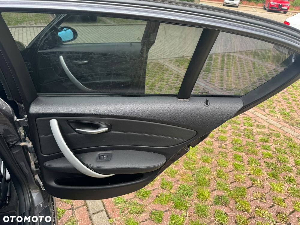BMW Seria 1 120d - 16