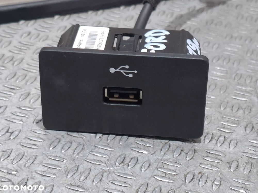 Port USB Ford Transit Connect 2019 rok nr KT1T14D202HB - 1