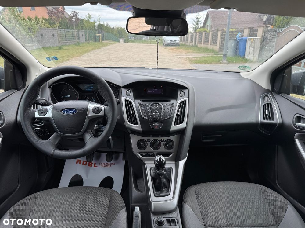 Ford Focus 1.6 Edition - 8