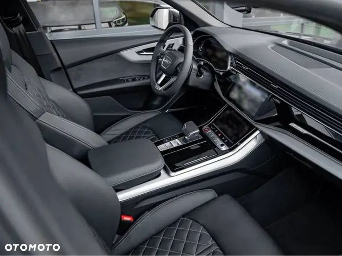 Audi SQ8 - 6
