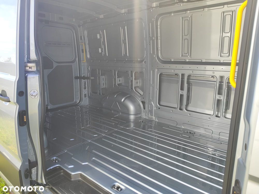 Volkswagen CRAFTER - 9