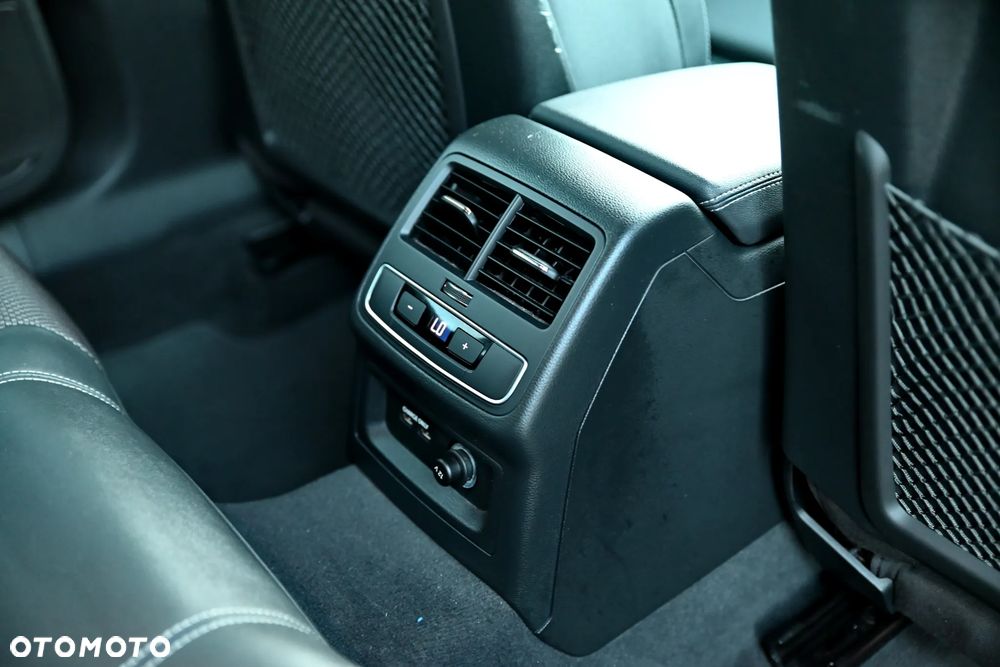 Audi A4 Avant 35 TFSI S tronic S line - 25