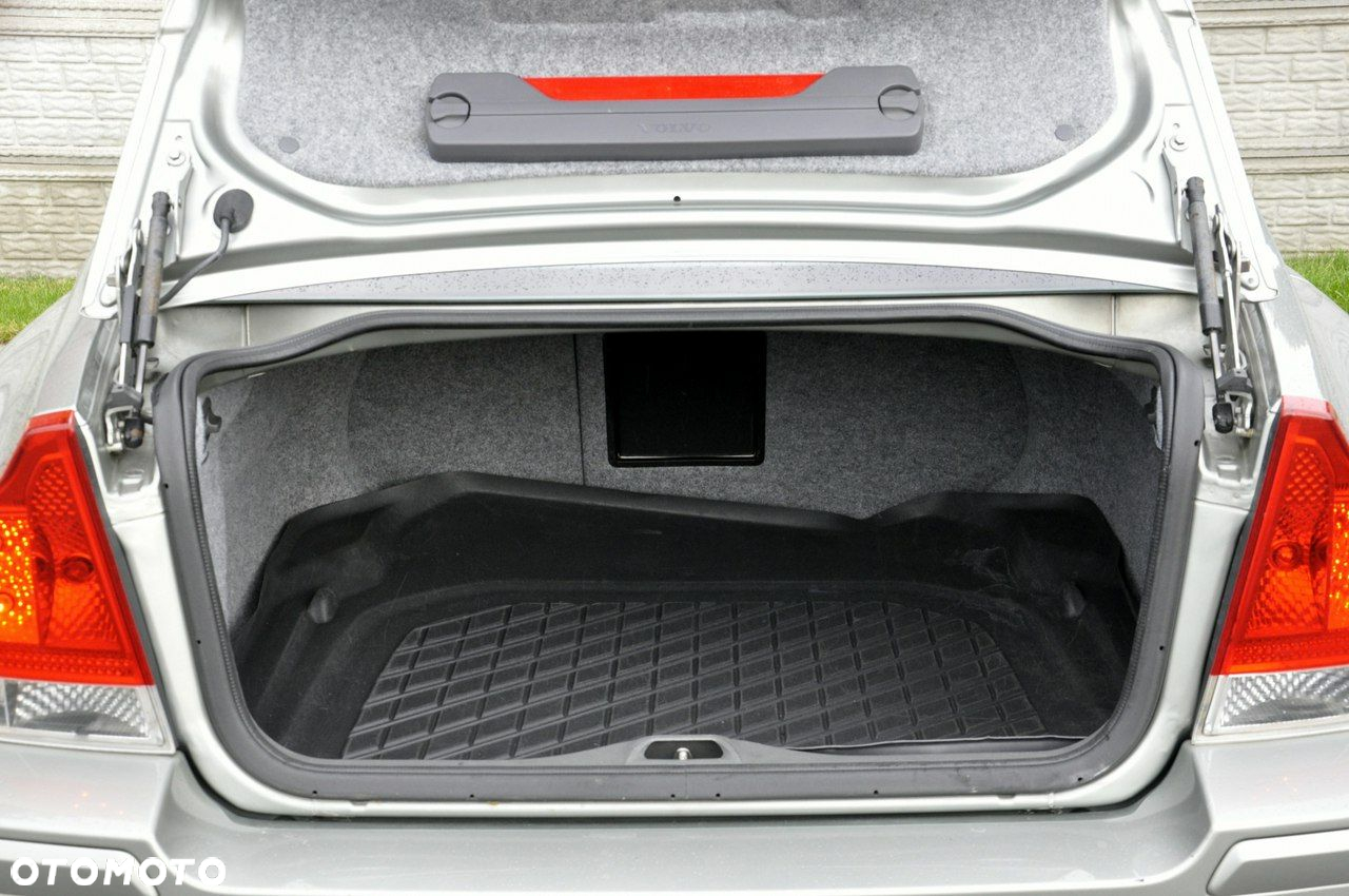 Volvo S60 2.4 Momentum - 15