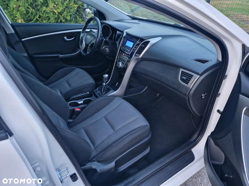 Hyundai i30 1.4 Comfort World Cup - 5