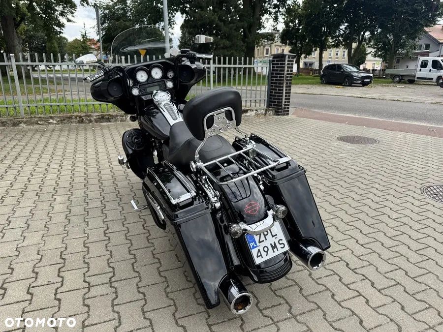 Harley-Davidson Touring Street Glide - 5