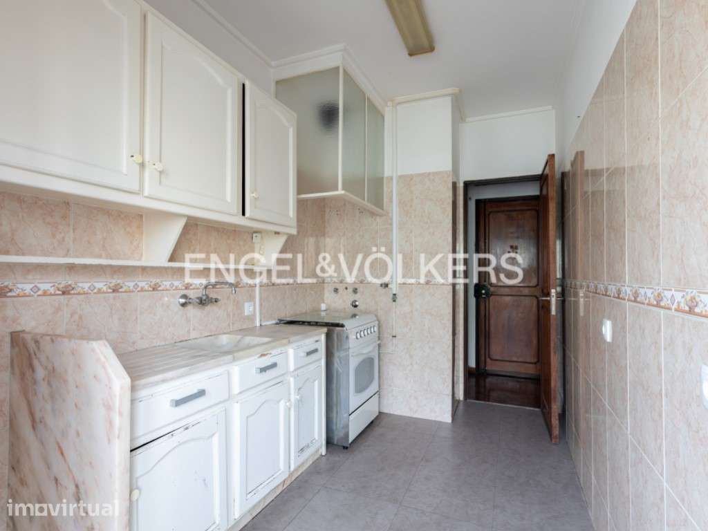 Apartamento T2 Em Odivelas - Grande imagem: 2/26