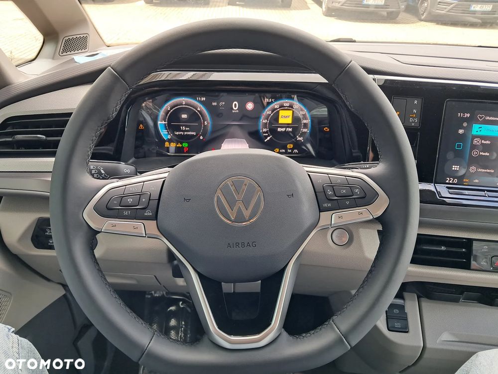 Volkswagen Multivan - 19