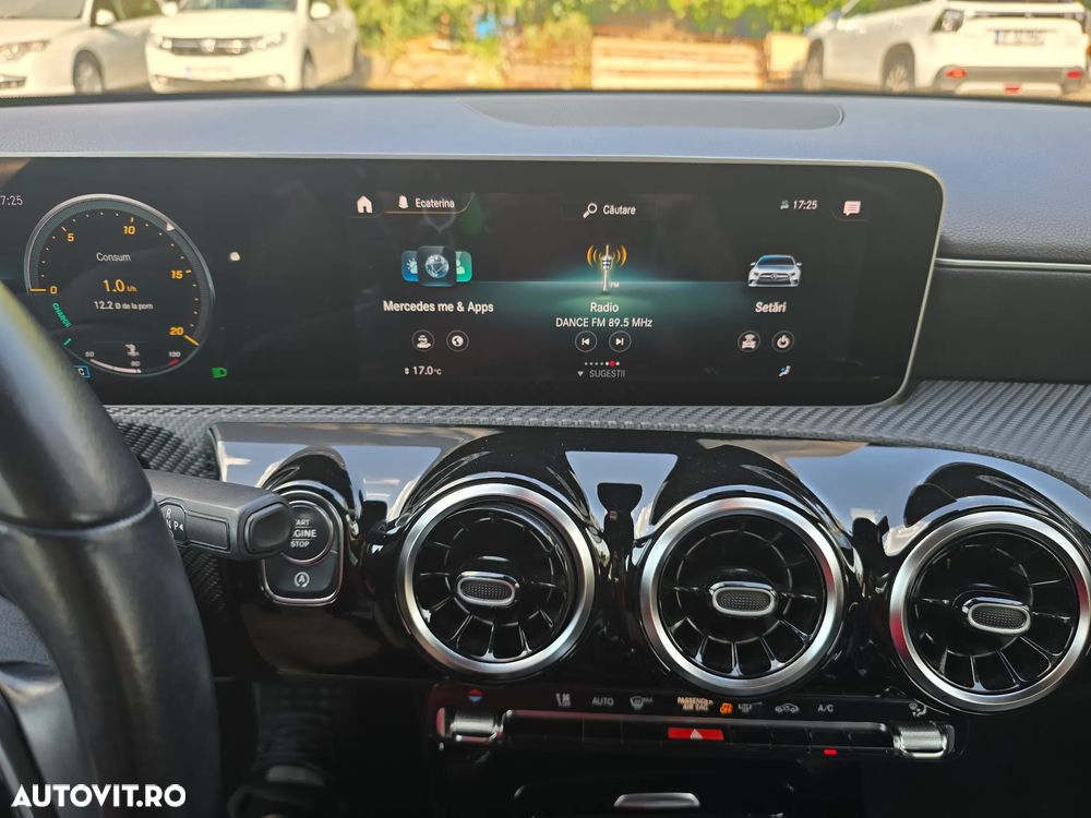Mercedes-Benz A 200 7G-DCT Progressive - 31