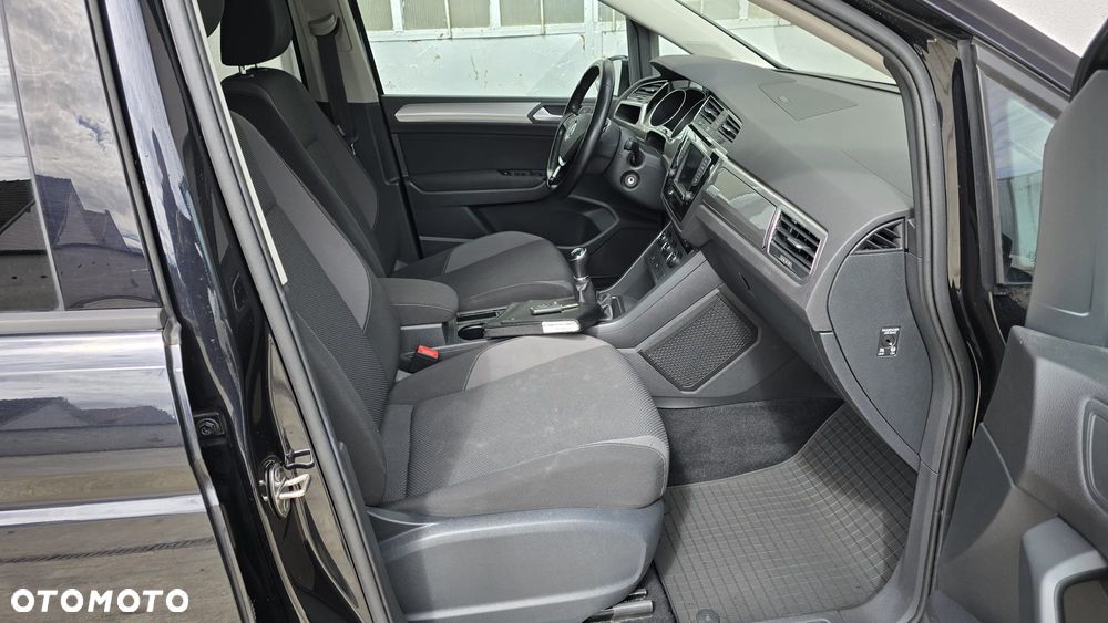 Volkswagen Touran 1.6 TDI SCR (BlueMotion Technology) Trendline - 16