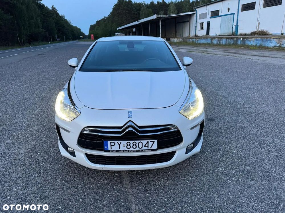Citroën DS5 e-HDi 115 EGS6 Chic - 10