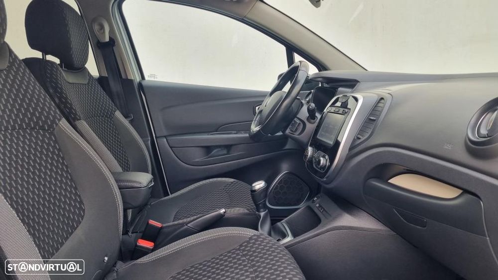 Renault Captur 1.0 TCe Exclusive - 15