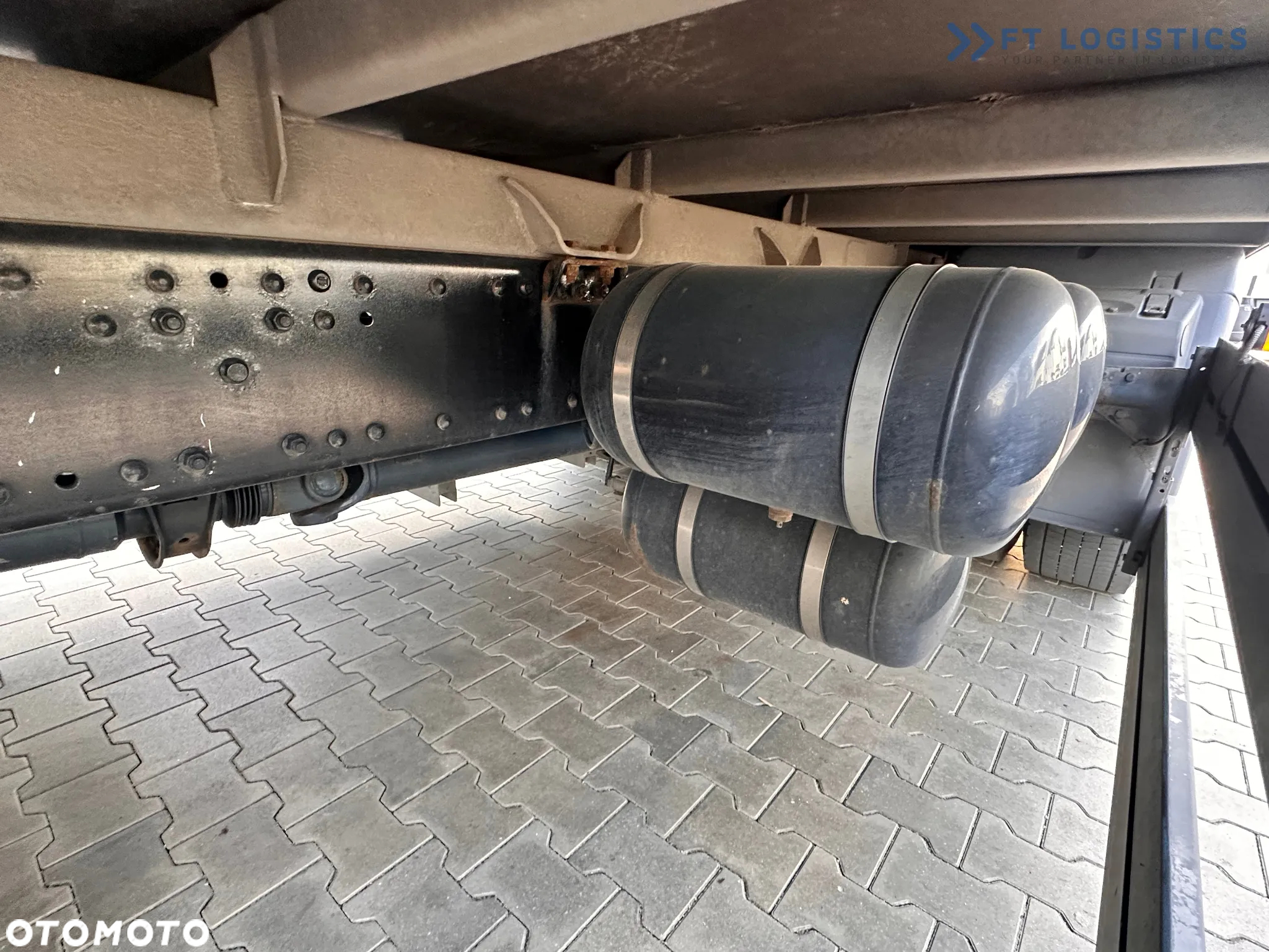 MAN TGX 18.500 / KABINA XXL / SKRZYNIA - KONTENER / WINDA / MANUAL KABINA SYPIALNA / UNIKAT! - 22