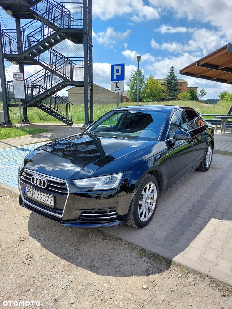 Audi A4 Avant 40 TFSI S tronic - 19