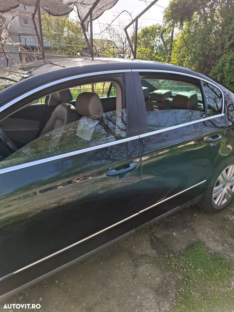 Volkswagen Passat 2.0 TDI Highline - 27