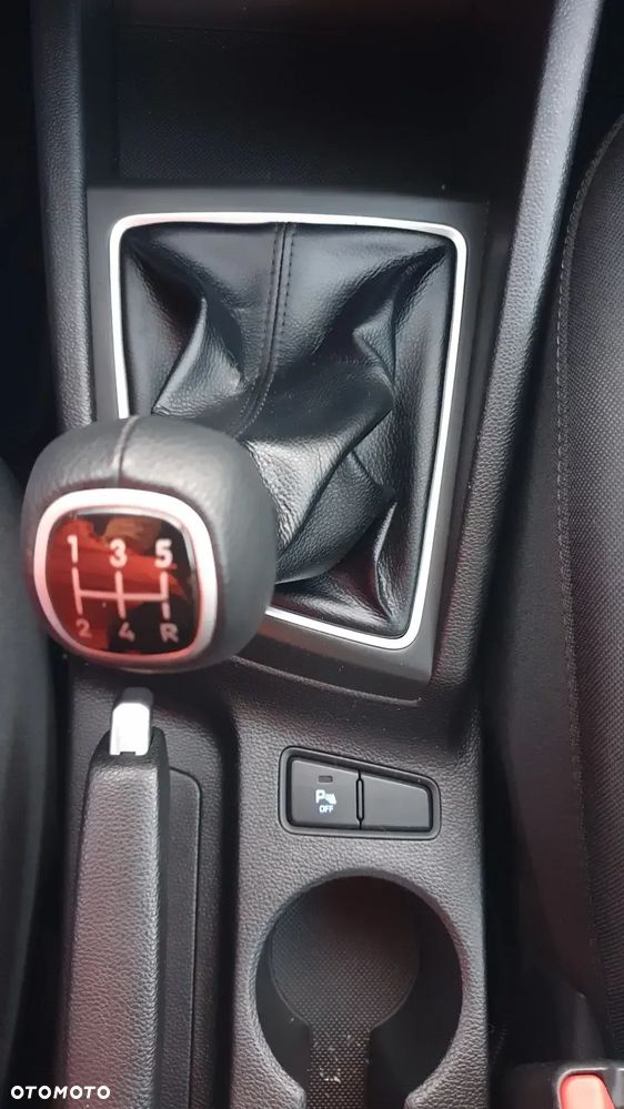 Hyundai i20 1.2 Intro Edition - 32