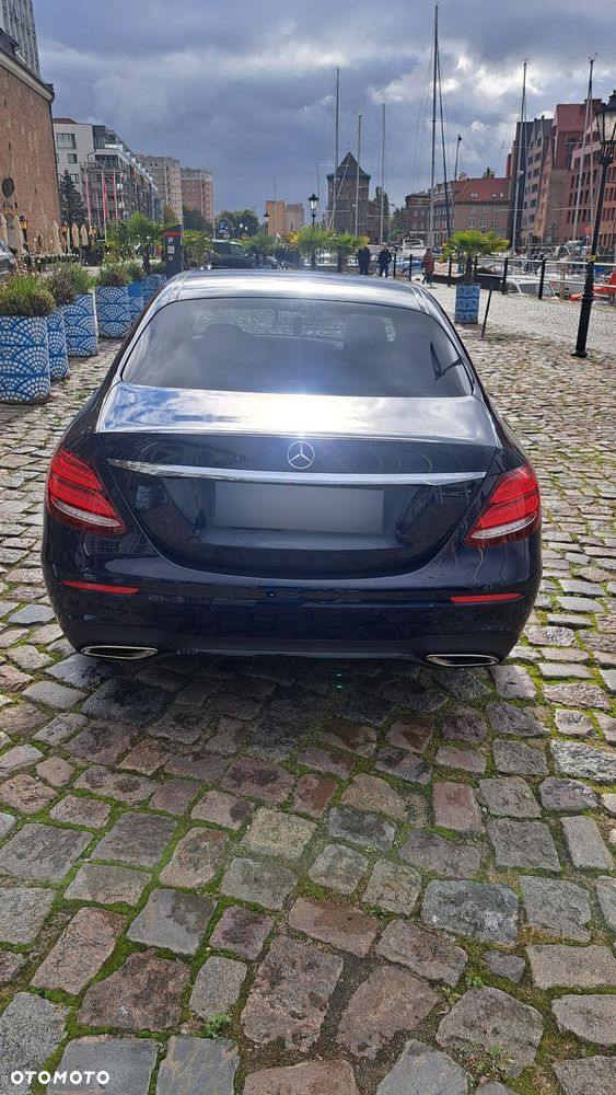 Mercedes-Benz Klasa E 200 4-Matic 9G-TRONIC - 20