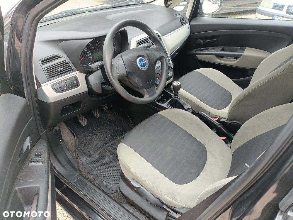 Fiat Grande Punto - 7
