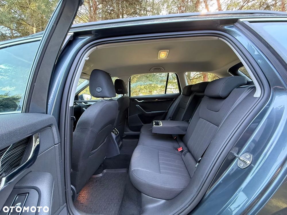 Skoda Octavia 1.8 TSI Style DSG - 23