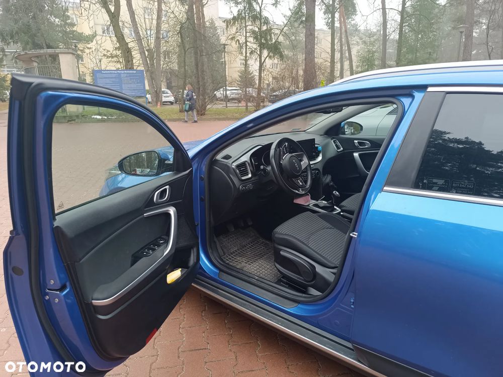 Kia XCeed 1.5 T-GDI M - 8