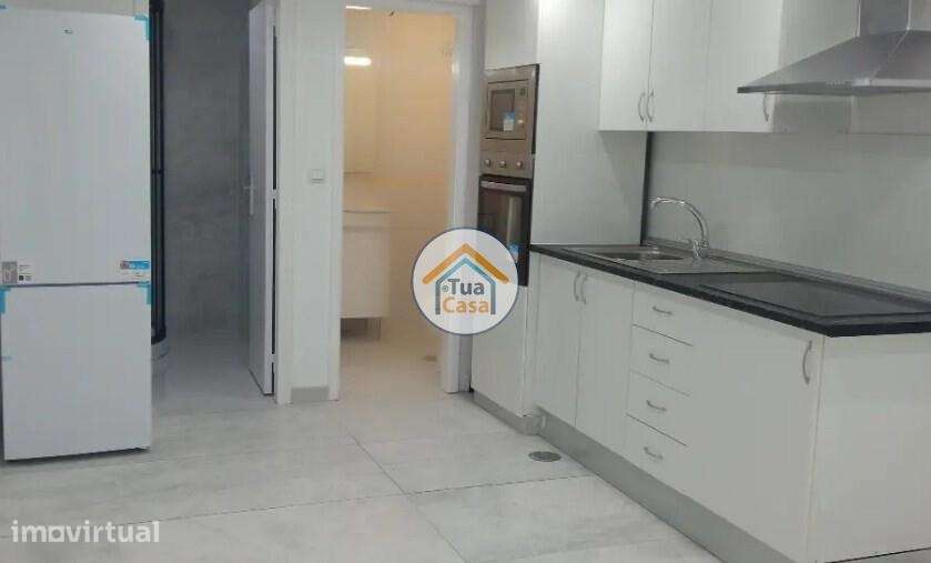 Loja transformada em T2 - Grande imagem: 2/24