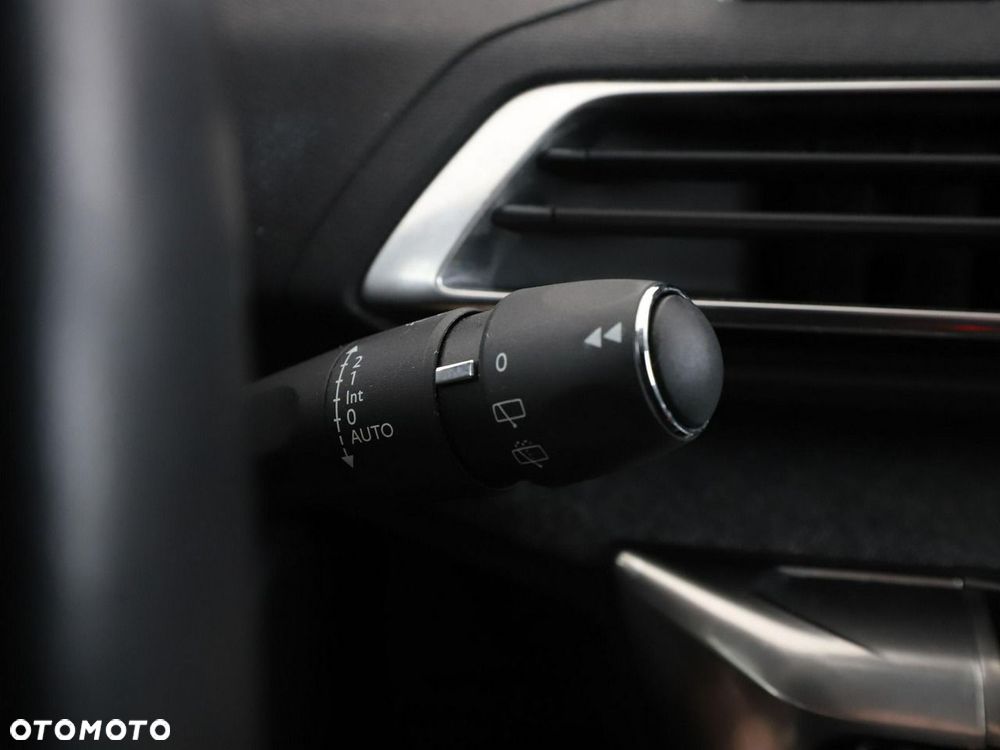 Peugeot 3008 1.5 BlueHDi Allure S&S - 35