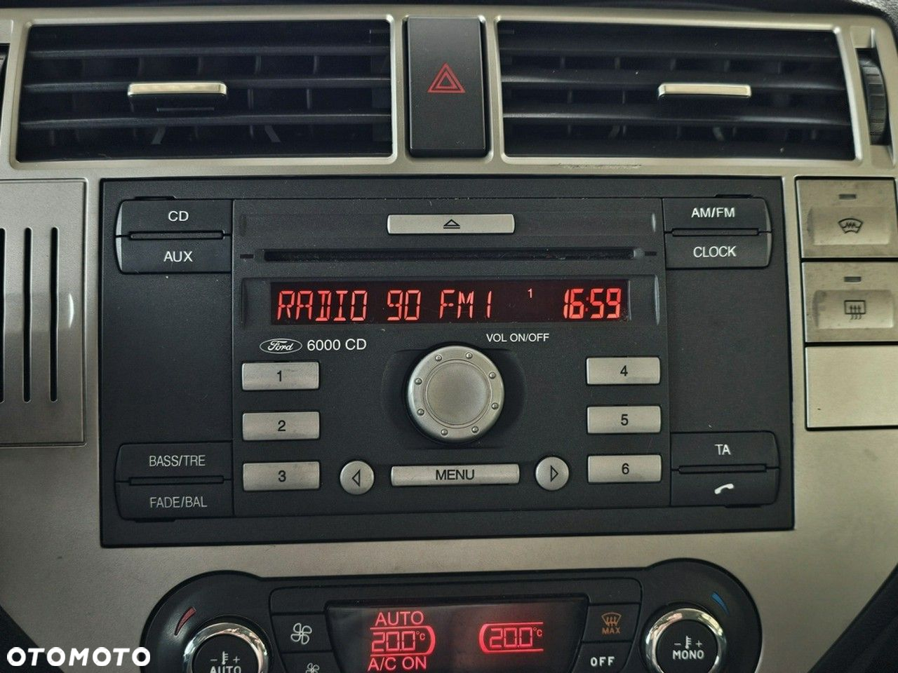 Ford C-MAX - 16
