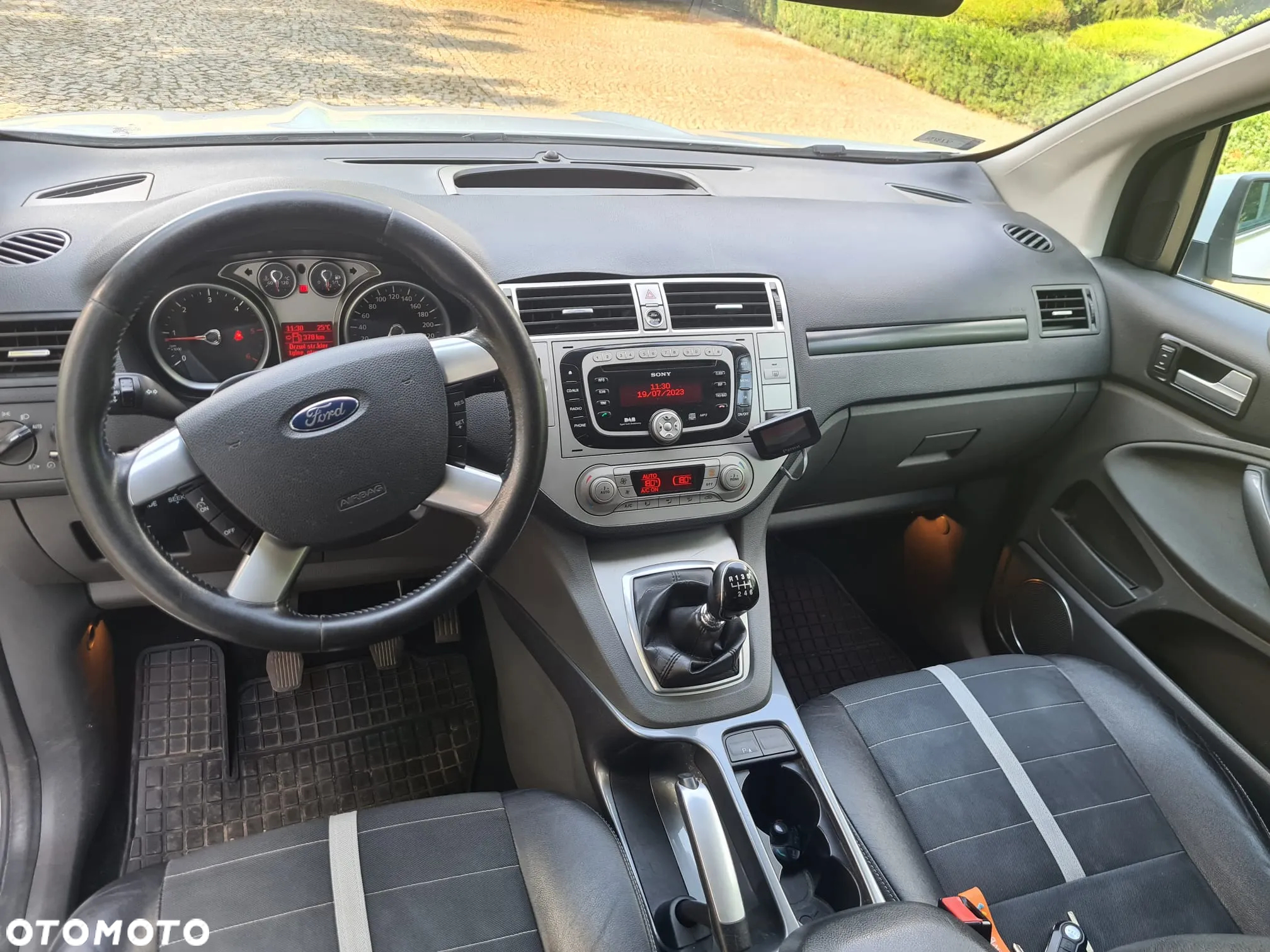 Ford Kuga 2.0 TDCi Titanium - 10