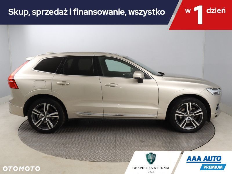 Volvo XC 60 - 8