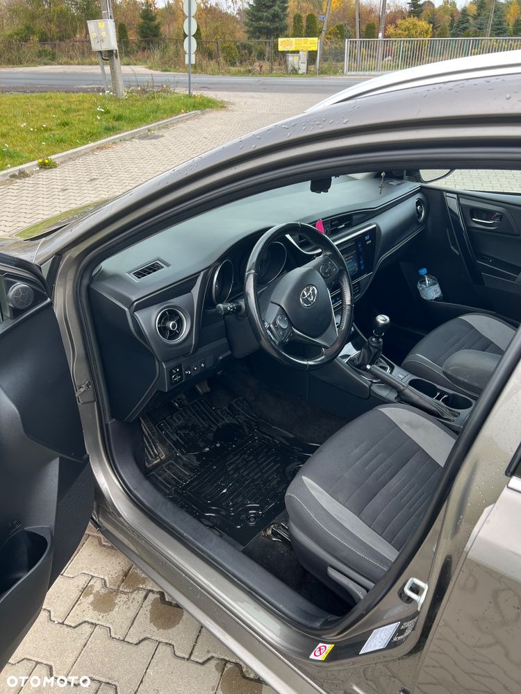 Toyota Auris 1.33 VVT-i Comfort - 22