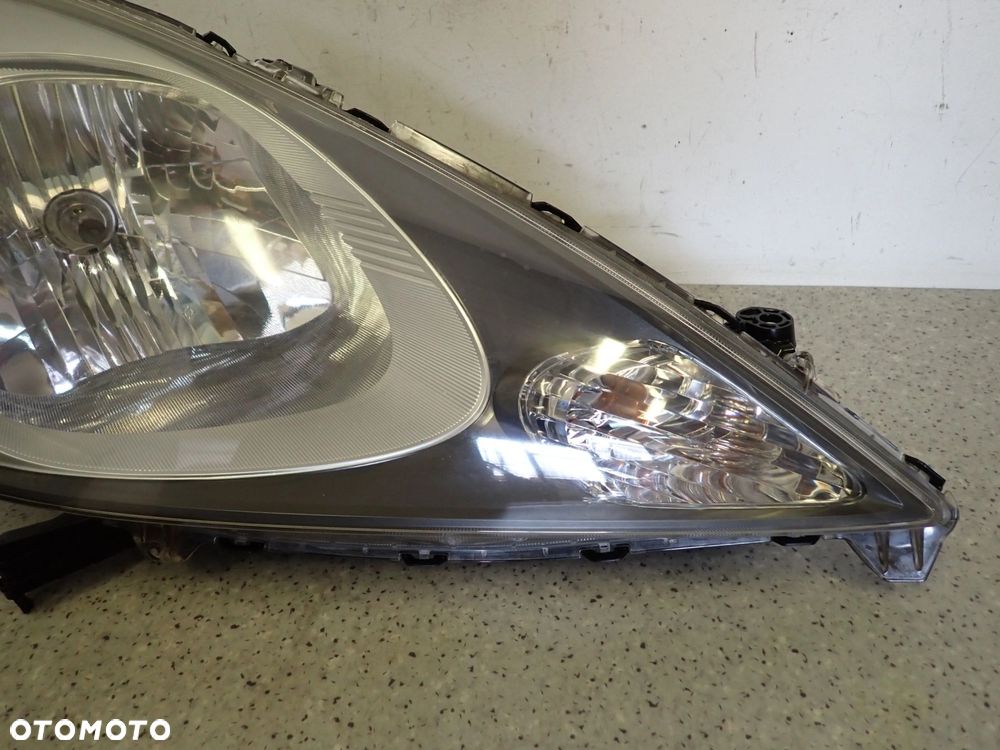 HONDA JAZZ III 08-11 REFLEKTOR LAMPA PRZEDNIA PRAWA EUROPA - 2