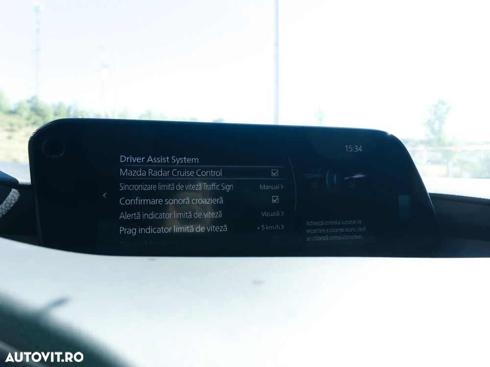 Mazda 3 SKYACTIV-G 2.0 M-Hybrid - 12