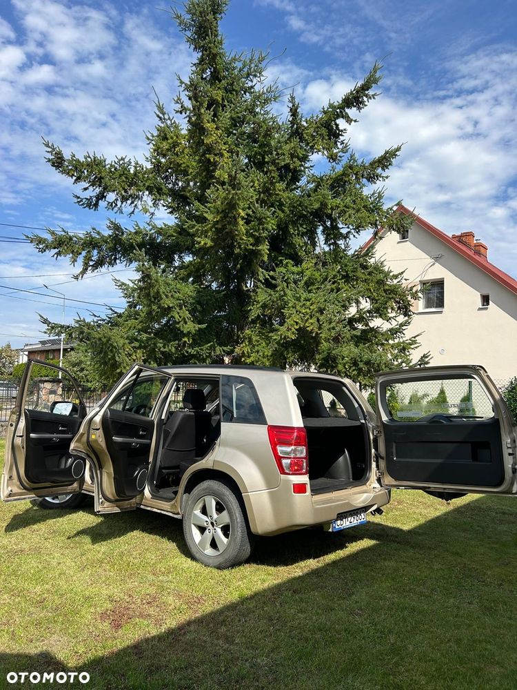 Suzuki Grand Vitara 1.9 DDiS Comfort + DPF - 11