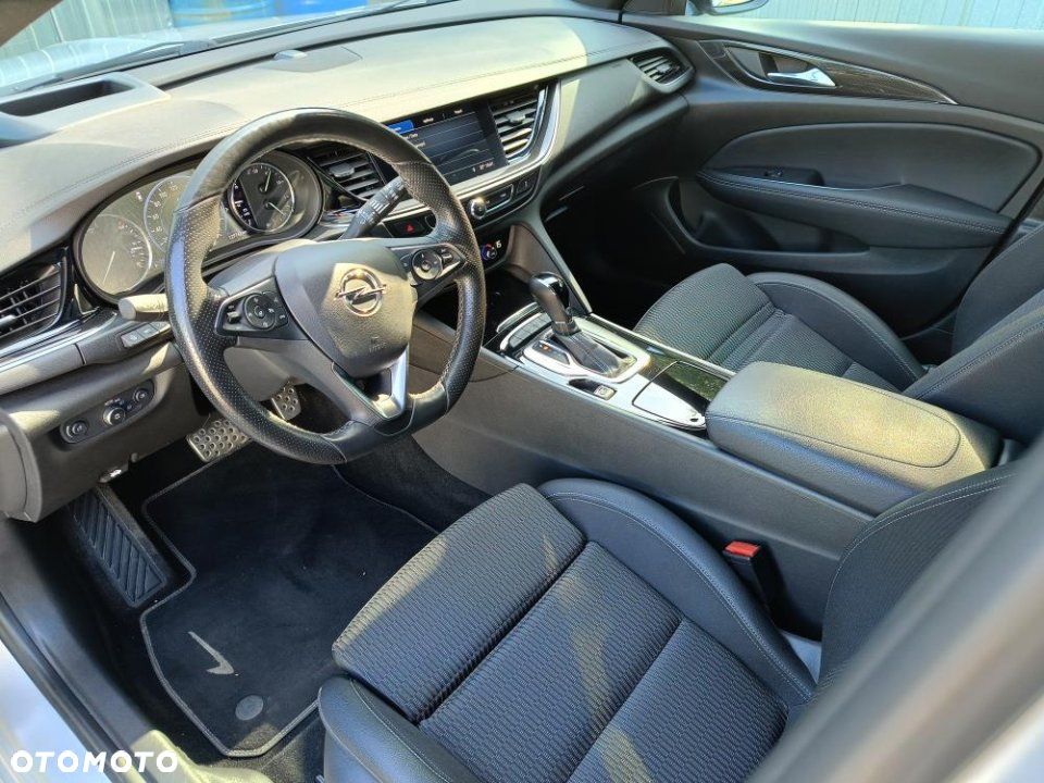 Opel Insignia - 9