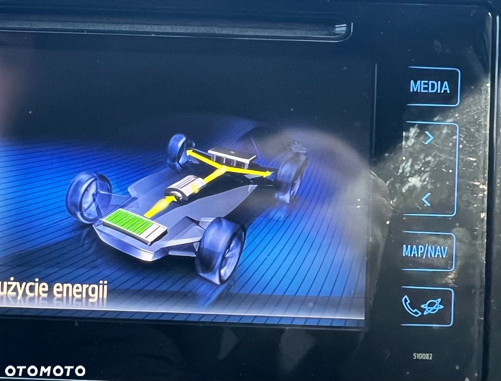 Toyota Auris Hybrid 135 Prestige - 11