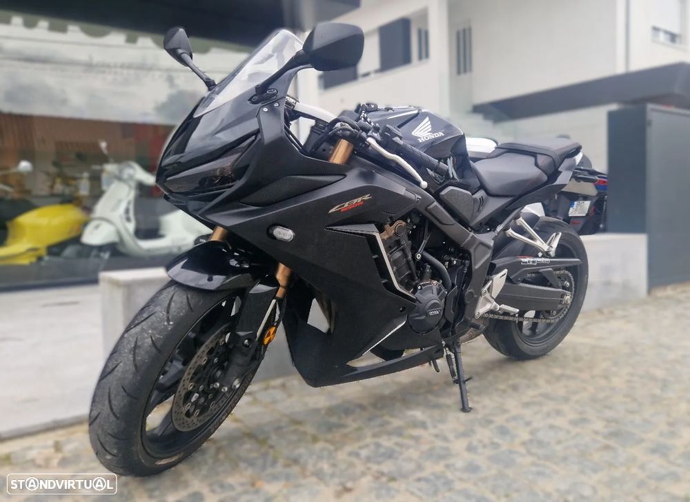 Honda CBR - 3