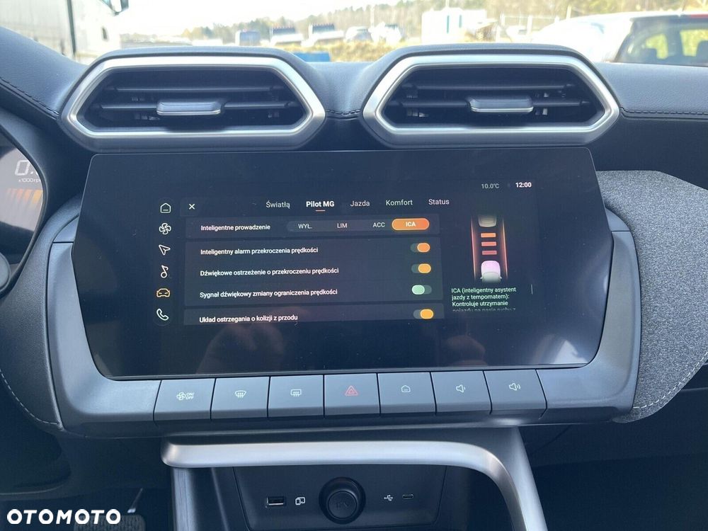 MG ZS Hybrid+ - 28