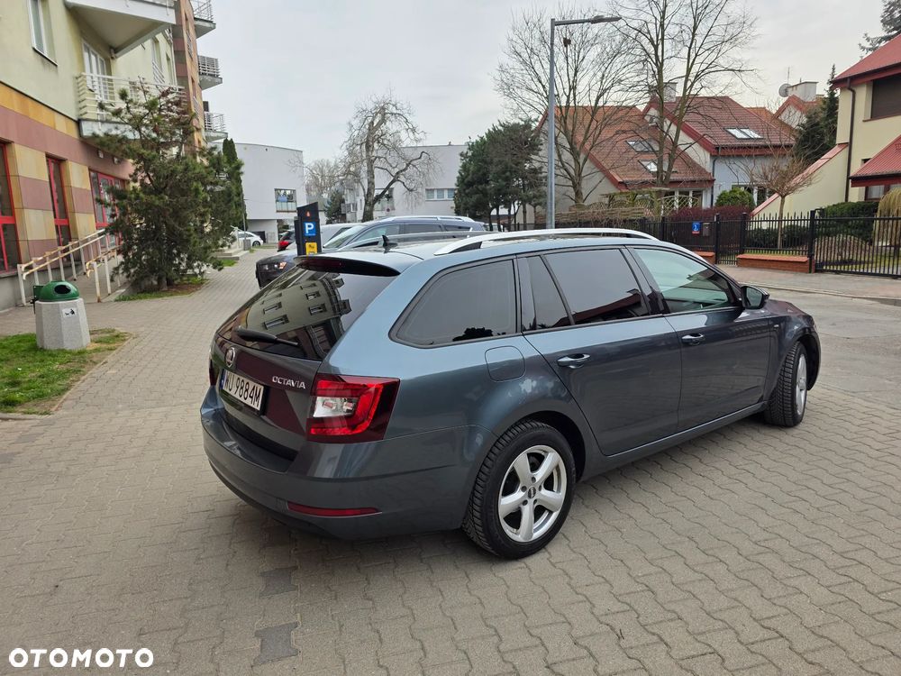 Skoda Octavia 2.0 TDI Drive DSG - 3