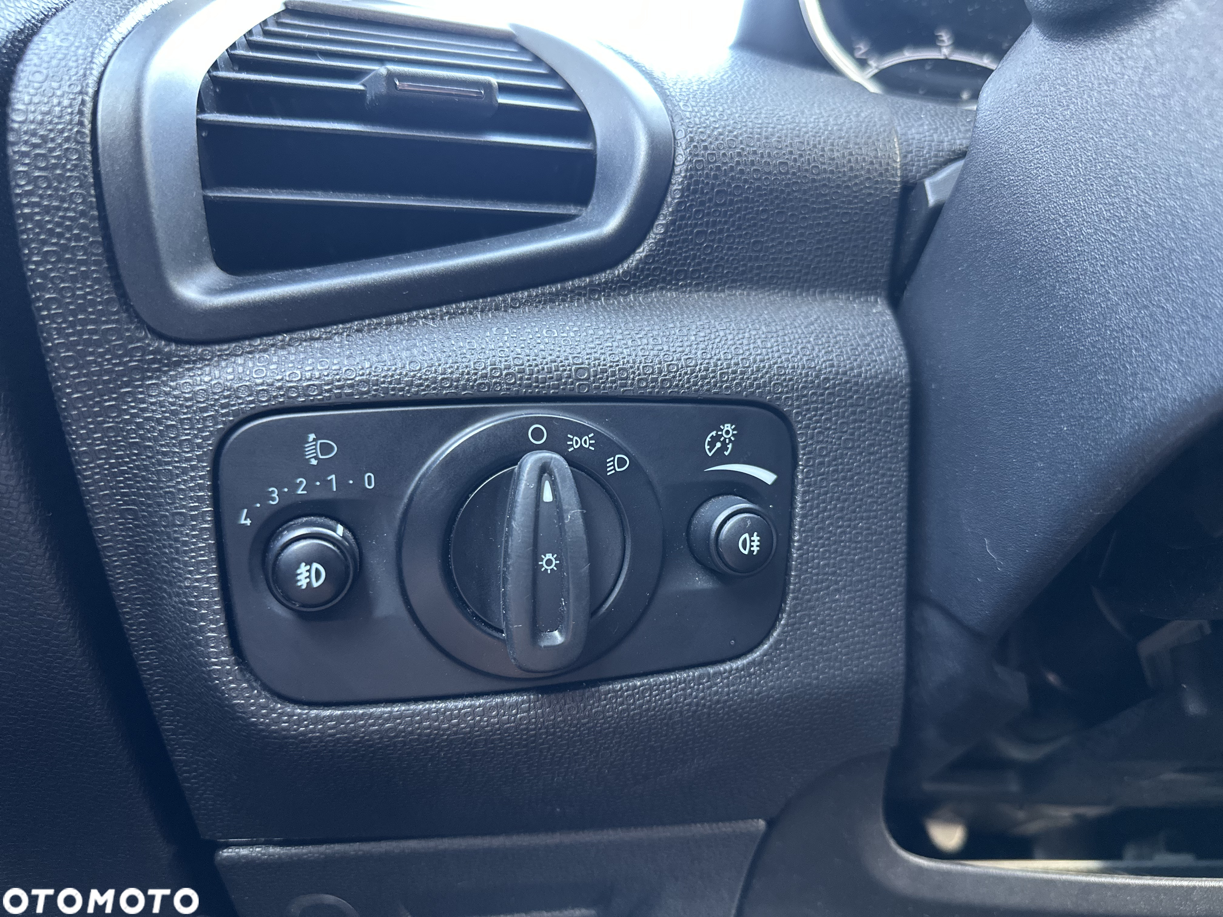 Ford EcoSport 1.5 EcoBlue TITANIUM - 24