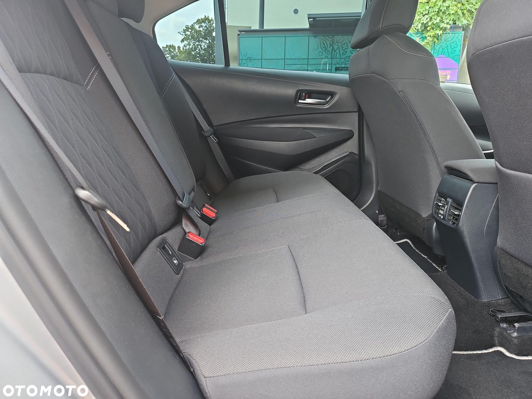 Toyota Corolla - 10