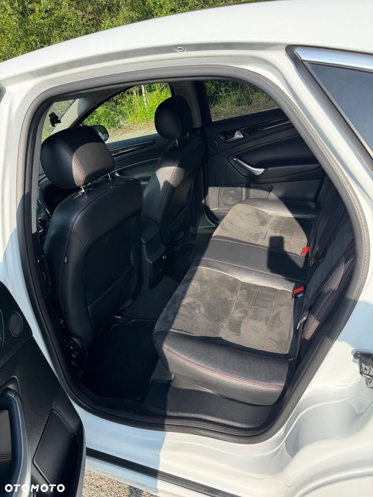 Ford Mondeo 2.0 TDCi Titanium S - 18