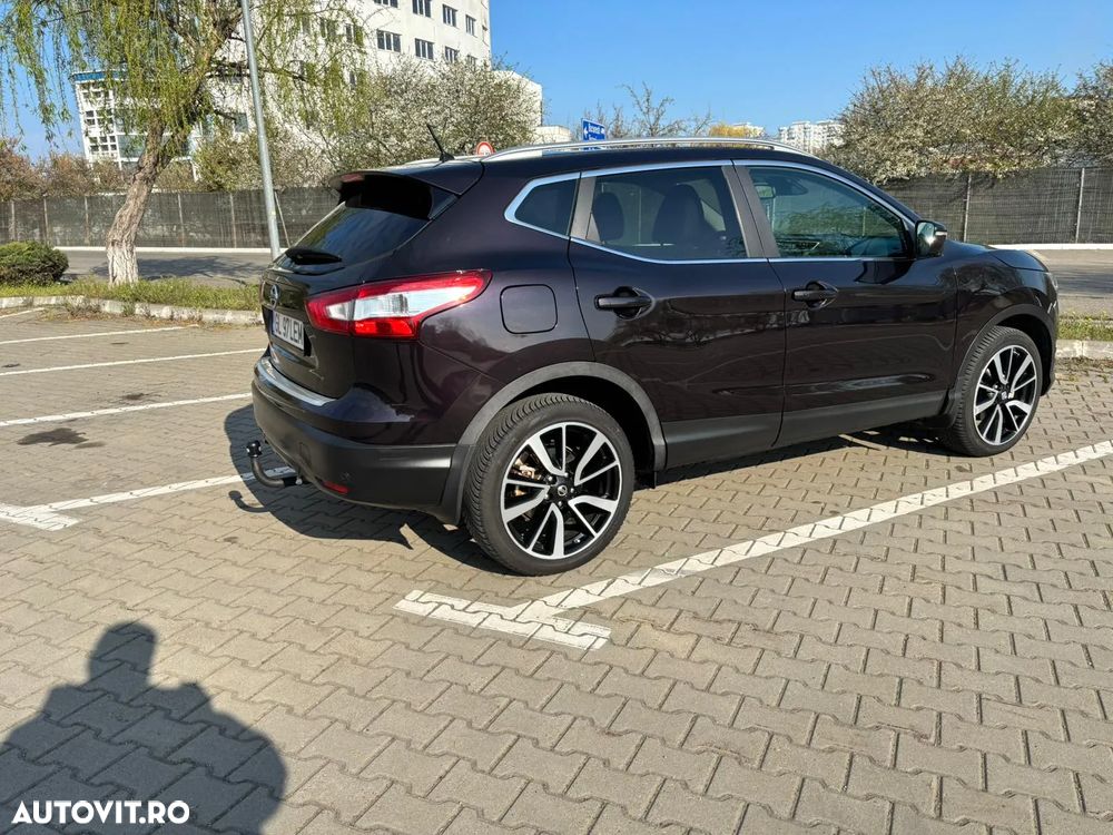 Nissan Qashqai 1.6 DCI 4 x 4 DPF Start/Stop tekna - 9