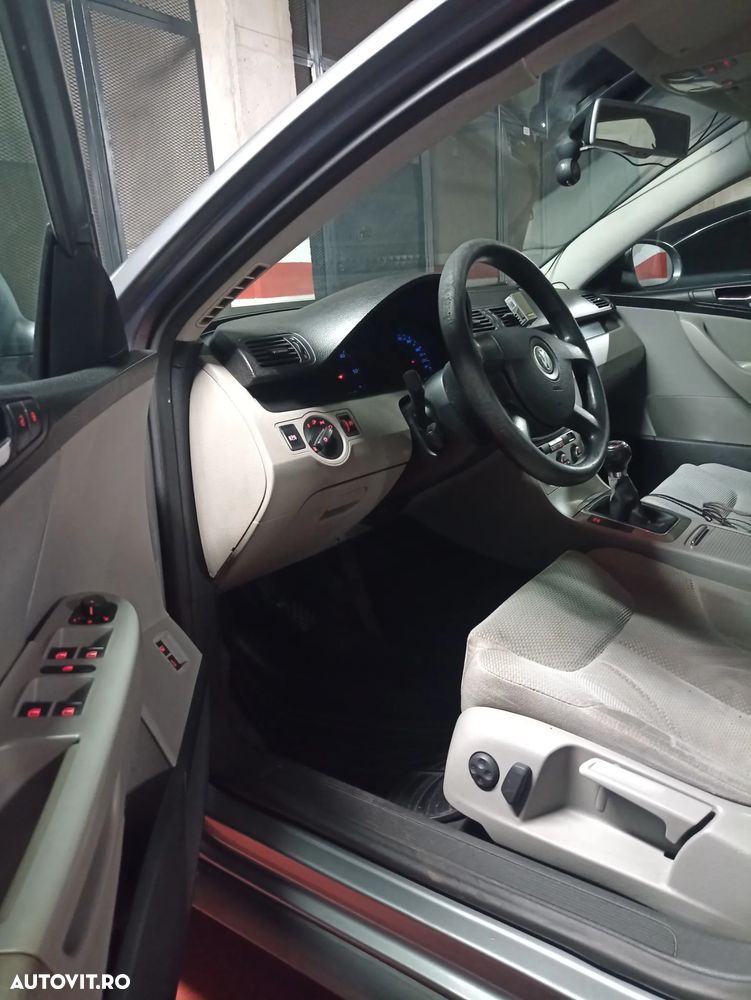 Volkswagen Passat - 6
