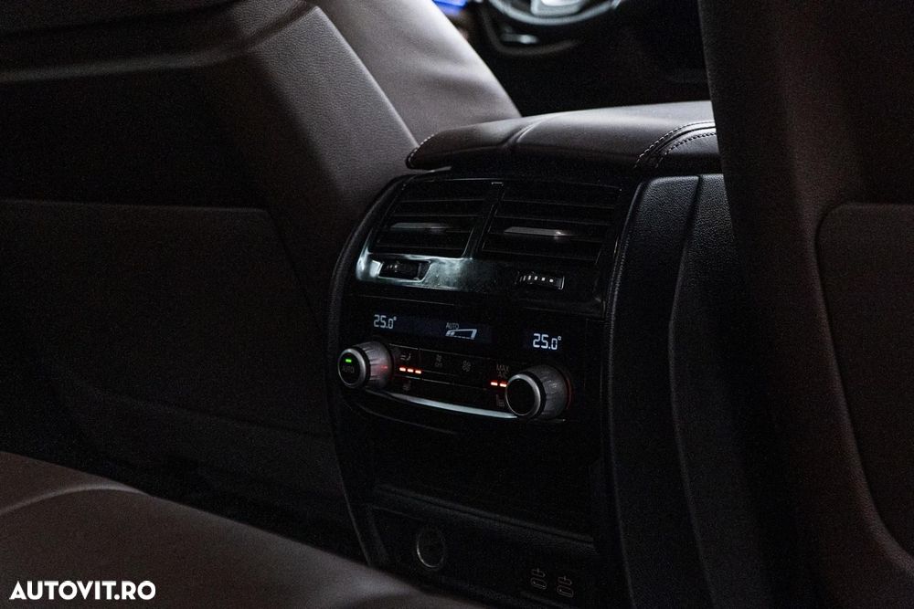 BMW Seria 5 530e iPerformance Aut. Luxury Line - 14