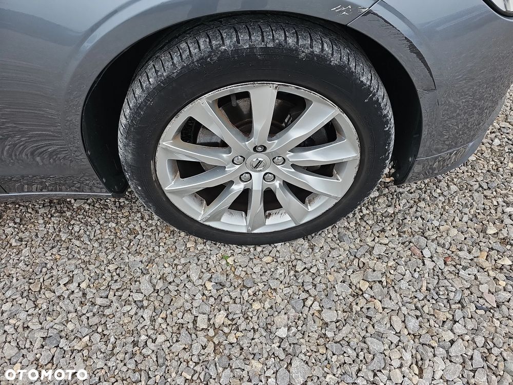Volvo V90 D4 Momentum - 29